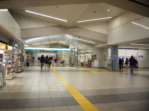 西武新宿線　航空公園