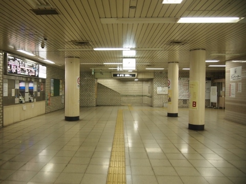 京都市営地下鉄烏丸線　五条駅