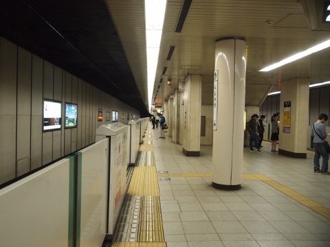 京都市営地下鉄烏丸線　四条