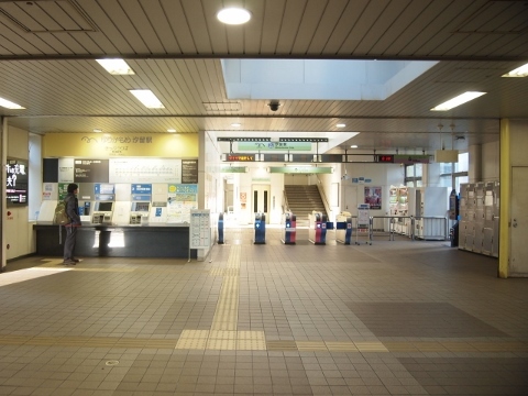 都営大江戸線　汐留駅