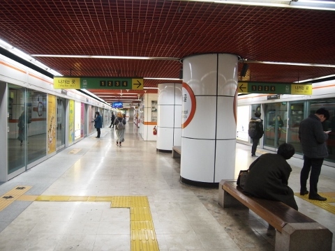 〔韓国〕釜山都市鉄道１号線　ポムネコル駅
