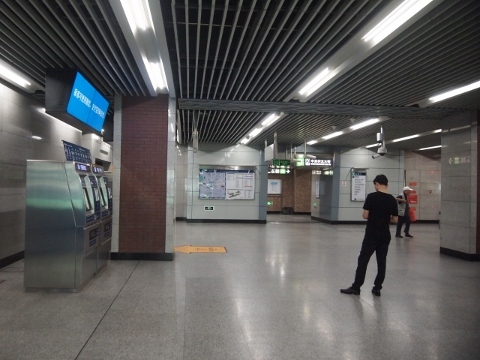〔中国〕北京地下鉄４号線　北京大学東門駅