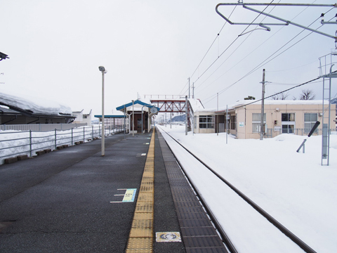 奥羽本線　東根駅