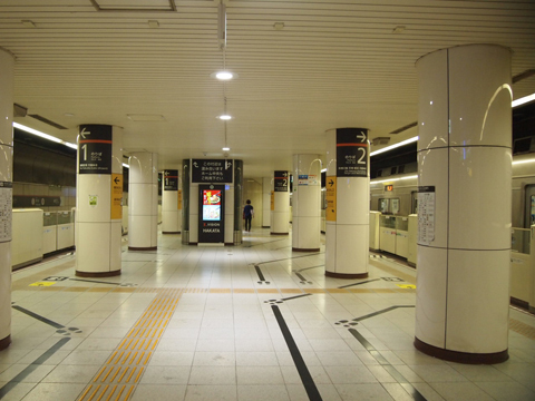 鹿児島本線　博多駅