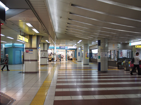 東京メトロ南北線　王子駅