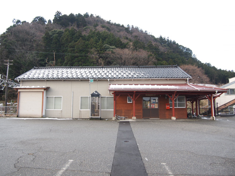 北陸本線　梶屋敷駅