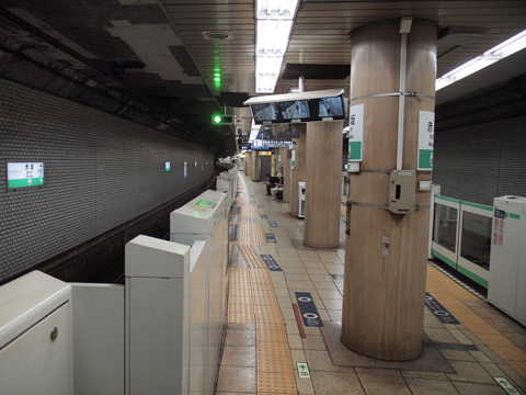 東京メトロ千代田線　赤坂駅