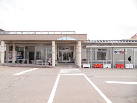 北陸本線　加賀温泉駅