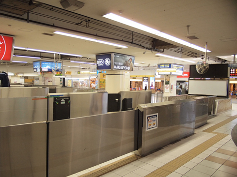 東海道本線　横浜駅