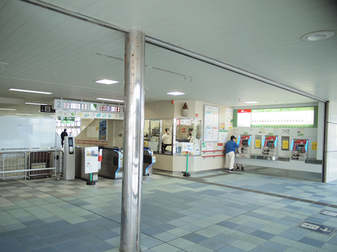 沖縄都市モノレール　壺川駅