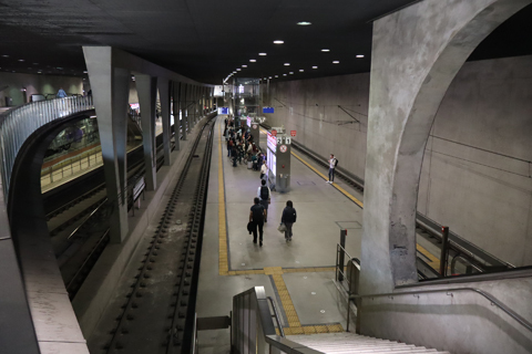 IMG_1490-1 〔ドイツ〕ケルン市電　ブレスラウ広場・中央駅停留場