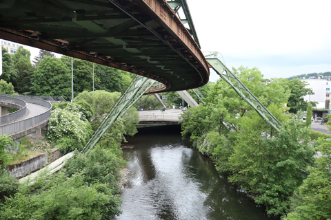 IMG_3016 〔ドイツ〕ヴッパータール空中鉄道　オーリヒスミューレ駅