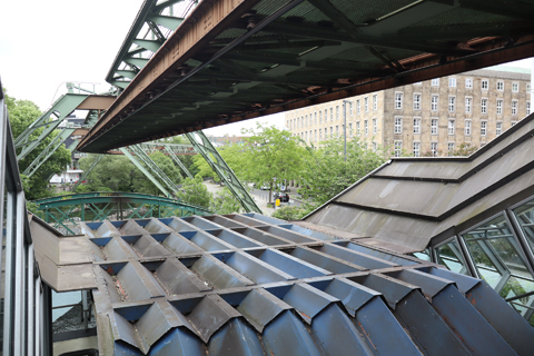 IMG_3024 〔ドイツ〕ヴッパータール空中鉄道　オーリヒスミューレ駅