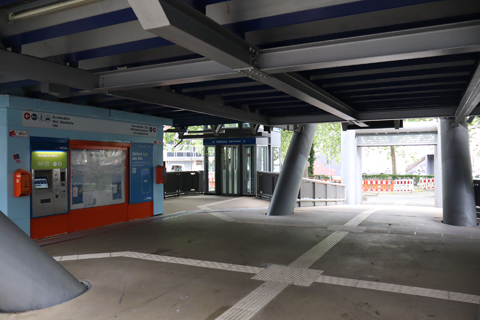 IMG_3029 〔ドイツ〕ヴッパータール空中鉄道　オーリヒスミューレ駅