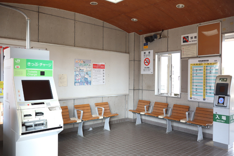 IMG_3240 両毛線　富田駅