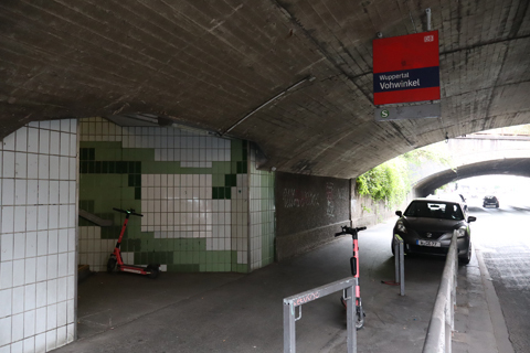 IMG_3110 〔ドイツ〕デュッセルドルフ～エルバーフェルト線　ヴッパータール＝フォーヴィンケル駅