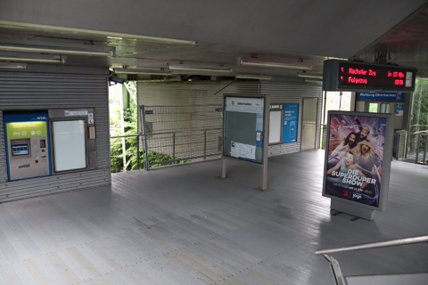 IMG_3448 〔ドイツ〕ヴッパータール空中鉄道　ヴッパーフェルト駅