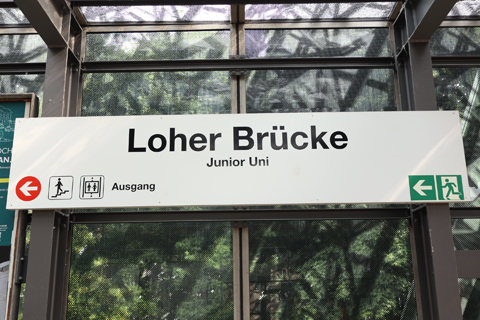 IMG_3571 〔ドイツ〕ヴッパータール空中鉄道　ローアー橋駅