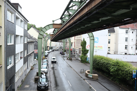 IMG_3814 〔ドイツ〕ヴッパータール空中鉄道　ブルフ駅