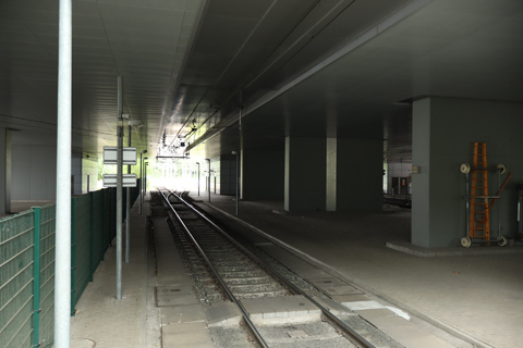 IMG_3893 〔ドイツ〕デュッセルドルフ市電　メルクール・シュピール＝アレーナ・メッセ北停留場