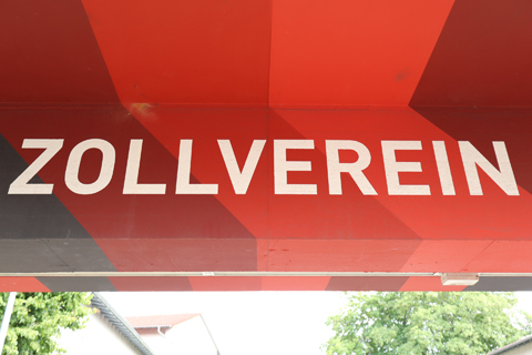 IMG_4455 〔ドイツ〕エッセン市電　ツォルフェアアイン停留場