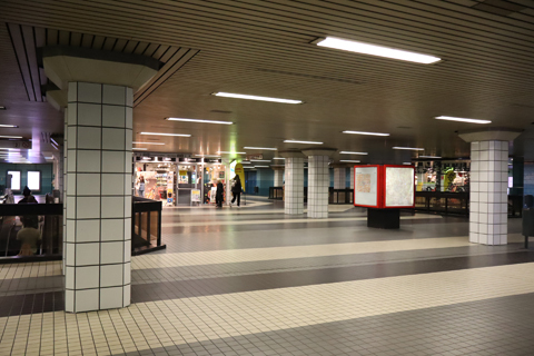 IMG_4762 〔ドイツ〕ケルン市電　ルードルフ広場停留場