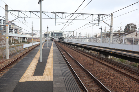 IMG_7095 東海道本線　南大高駅