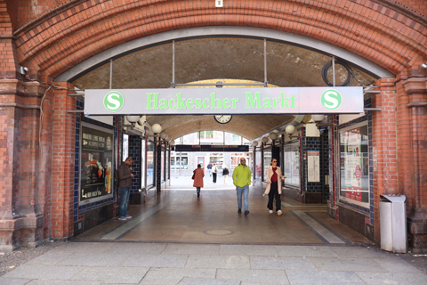 IMG_9782 〔ドイツ〕ベルリン市街線　ベルリン・ハッケシャー・マルクト駅