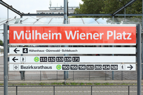 IMG_9877 〔ドイツ〕ケルン市電　ミュールハイム・ウィーン広場停留場