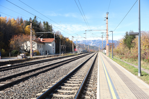 IMG_0630 〔オーストリア〕ウィーン～シュピールフェルト～シュトラース線　アイヒベルク駅