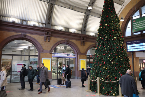 IMG_1913 〔ドイツ〕ハレ～ベーブラ線　エアフルト中央駅