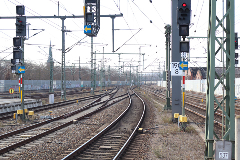 IMG_1967 〔ドイツ〕ハレ～ベーブラ線　エアフルト中央駅