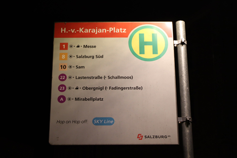 IMG_2248 〔オーストリア〕ザルツブルクトロリーバス　ヘルベルト＝フォン＝カラヤン広場停留場