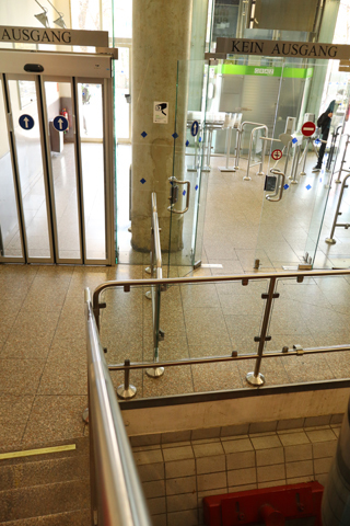 IMG_0908 〔オーストリア〕シュロスベルク鉄道　シュロスベルク鉄道駅