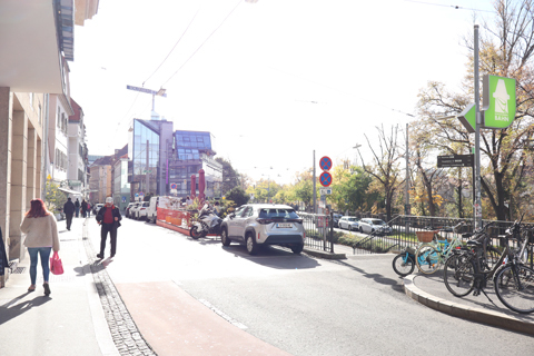 IMG_0911 〔オーストリア〕シュロスベルク鉄道　シュロスベルク鉄道駅