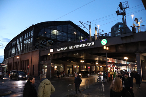 IMG_2613 〔ドイツ〕ベルリン市街線　ベルリン・フリードリヒ通り駅