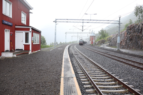 IMG_6648 〔ノルウェー〕オフォート線　ロンバク駅