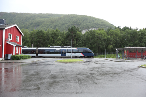 IMG_7365 〔ノルウェー〕ノールラン線 ログナン駅