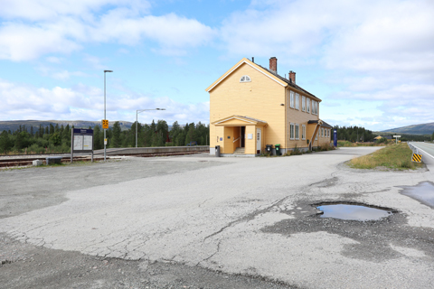 IMG_7894 〔ノルウェー〕ノールラン線 マヤヴァトン駅